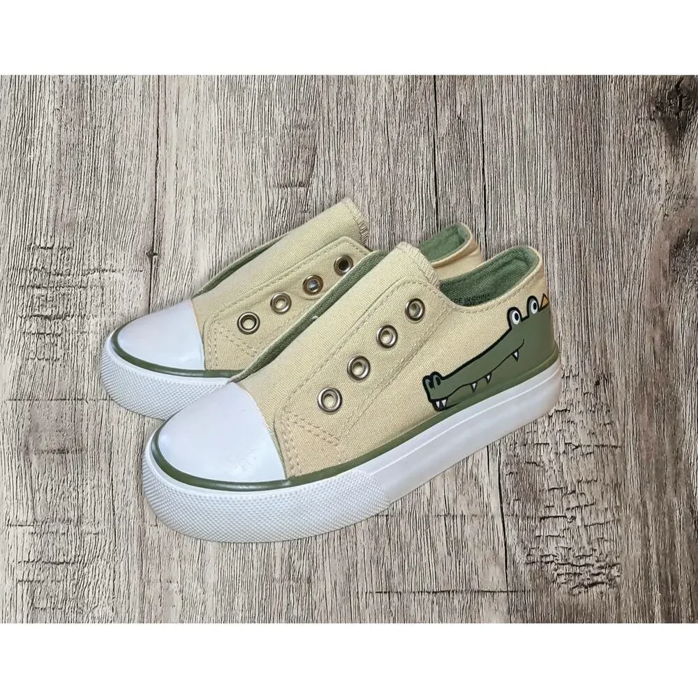 Lily‎ and Dan kids alligator shoes size 9/10